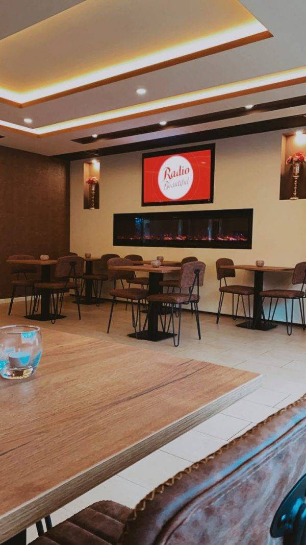 thumbnail 56C3BB3B D550 4CE6 9EC4 8A4C7F2CCF32 2 600x1067 - Galerij